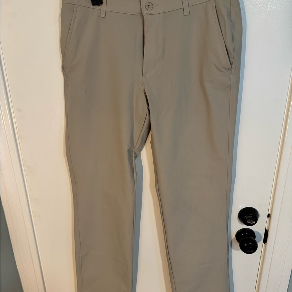 Under Armour Men's Khaki Chinos